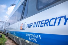 To była rekordowa majówka na kolei. PKP Intercity przewiozło...