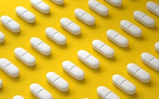 Niedobory leków w aptekach. Niedzielski: To tylko lokalne problemy