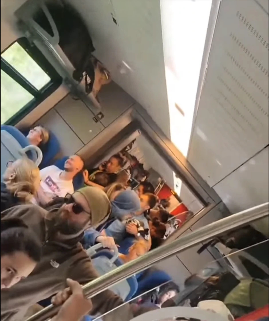 Gužva u vozu Užice-Beograd oko 13 časova