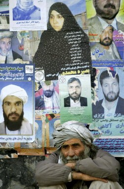 AFGHANISTAN-VOTE-POSTERS