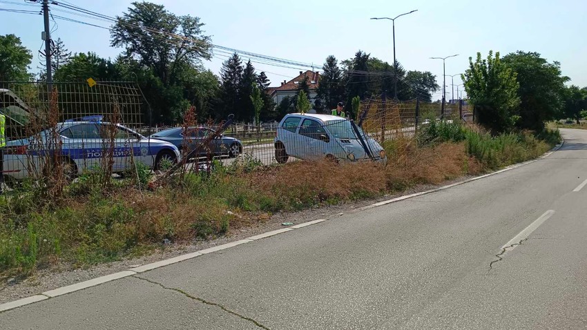 Automobil sleteo sa puta