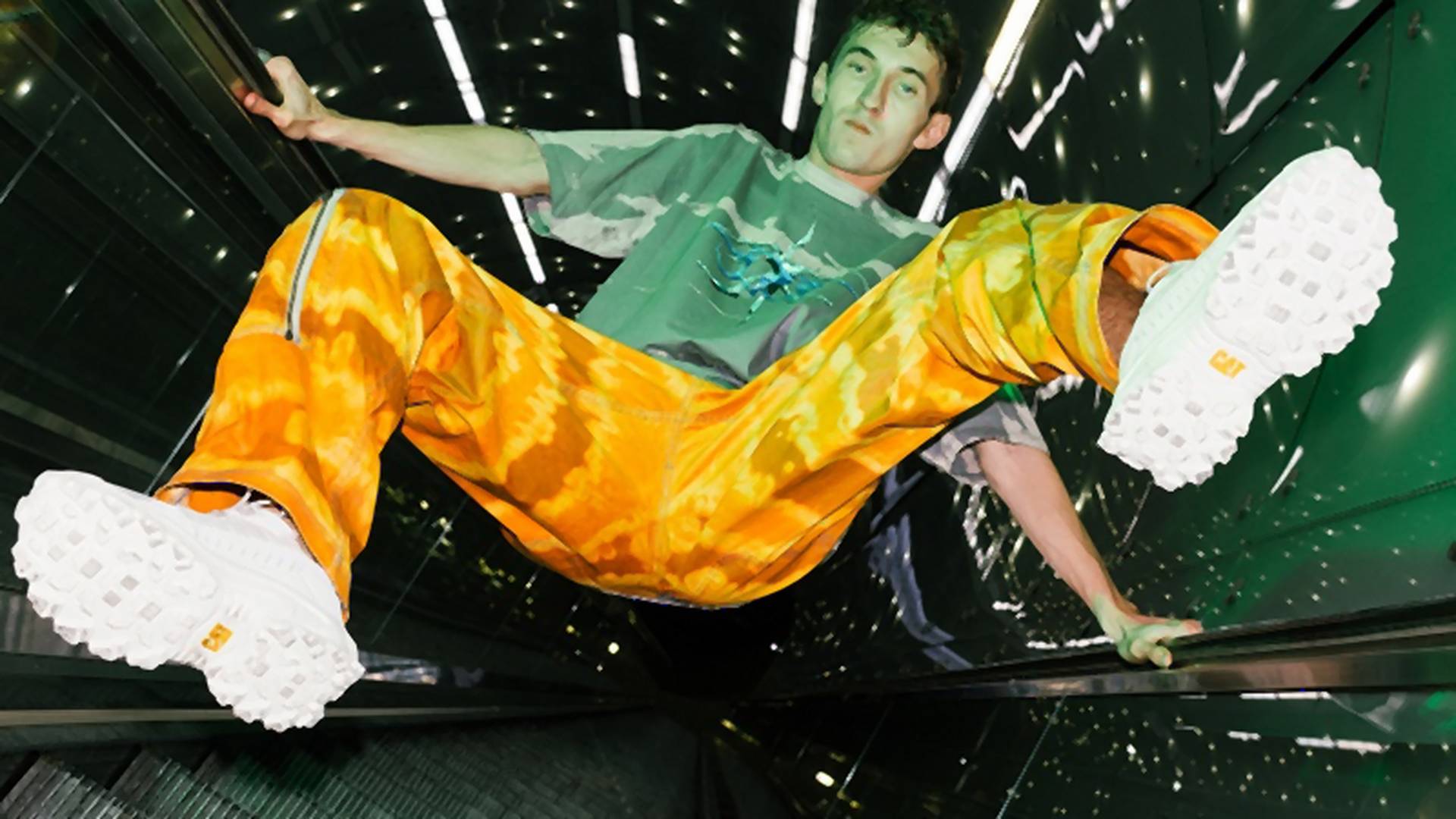 Cyberpunkowa kolekcja DOOM 3K  na wiosnę - streetwear z innej galaktyki