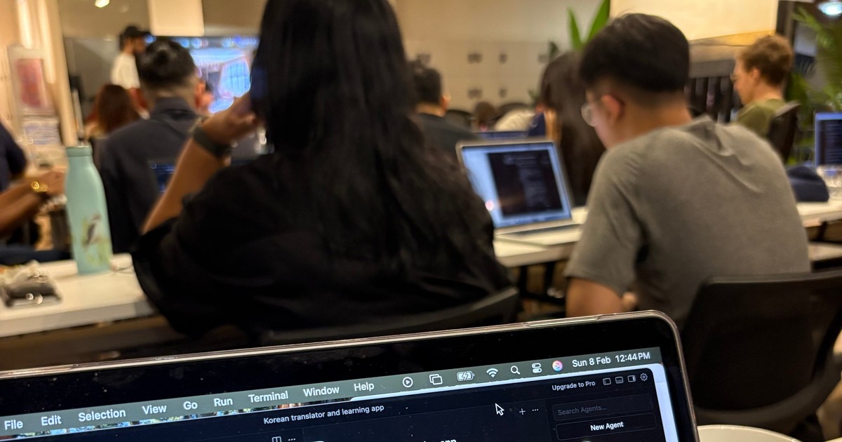 I joined a vibe-coding workshop to learn how to build apps in 2 ...