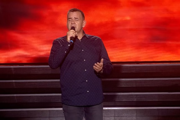 Pevač se TRI PUTA RAZVODIO, sad šokirao priznanjem: "Zaljubio sam se četvrti put, bila je uporna“