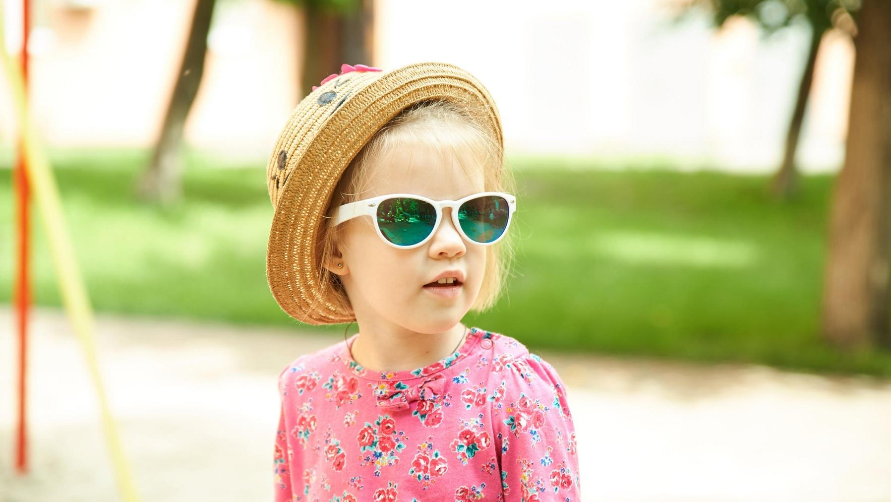 Majú aj deti nosiť slnečné okuliare? Čo hovoria odborníci | Najmama.sk