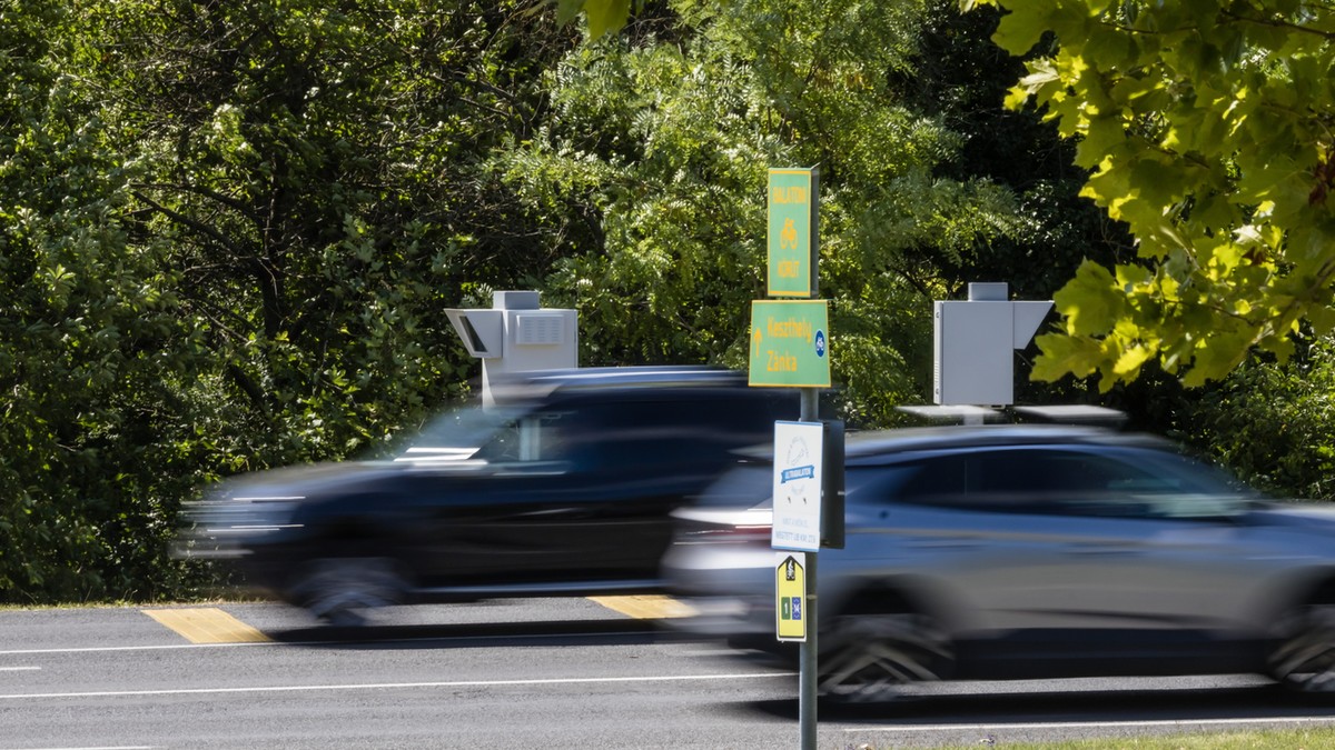 Autósok, ezt jó, ha tudják: új traffiboxokat helyeztek ki a Balatonnál, mutatjuk is, hogy hol