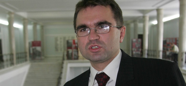 "Rostowski to nieudacznik i tylko magister"