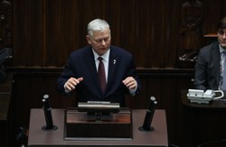 Suski ukarany przez komisję etyki za słowa o Tusku. Uwagę zwrócono też innemu posłowi PiS