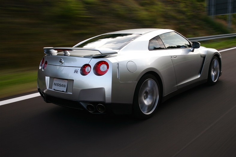 Nissan GT-R – podstawowe informacje o wersji europejskiej