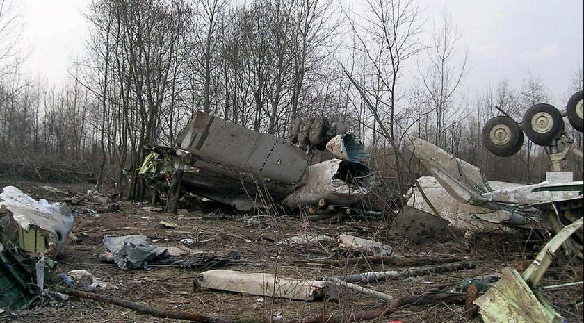 Po przerażających krzykach pilotów słychać jeszcze jeden dźwięk. To ludzki głos!