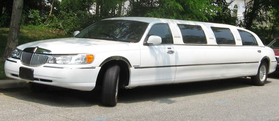 Lincoln Town Car w wydłużonej wersji