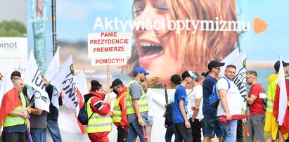 Wjazd na Hel całkowicie zablokowany. Rybacy i rolnicy protestują