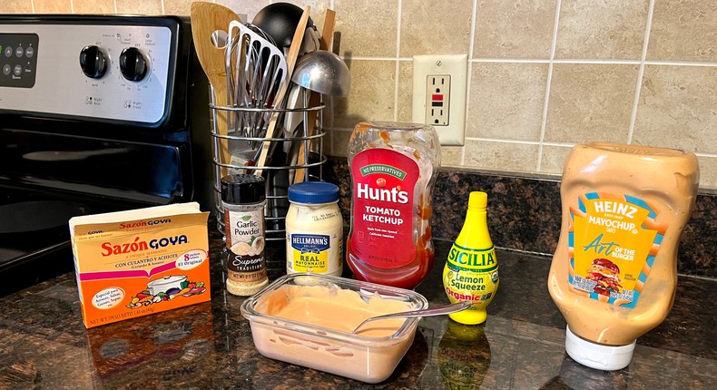 I made mayo-ketchup, a popular condiment in Latin America, with Heinz Mayochup.Gabi Stevenson/Insider