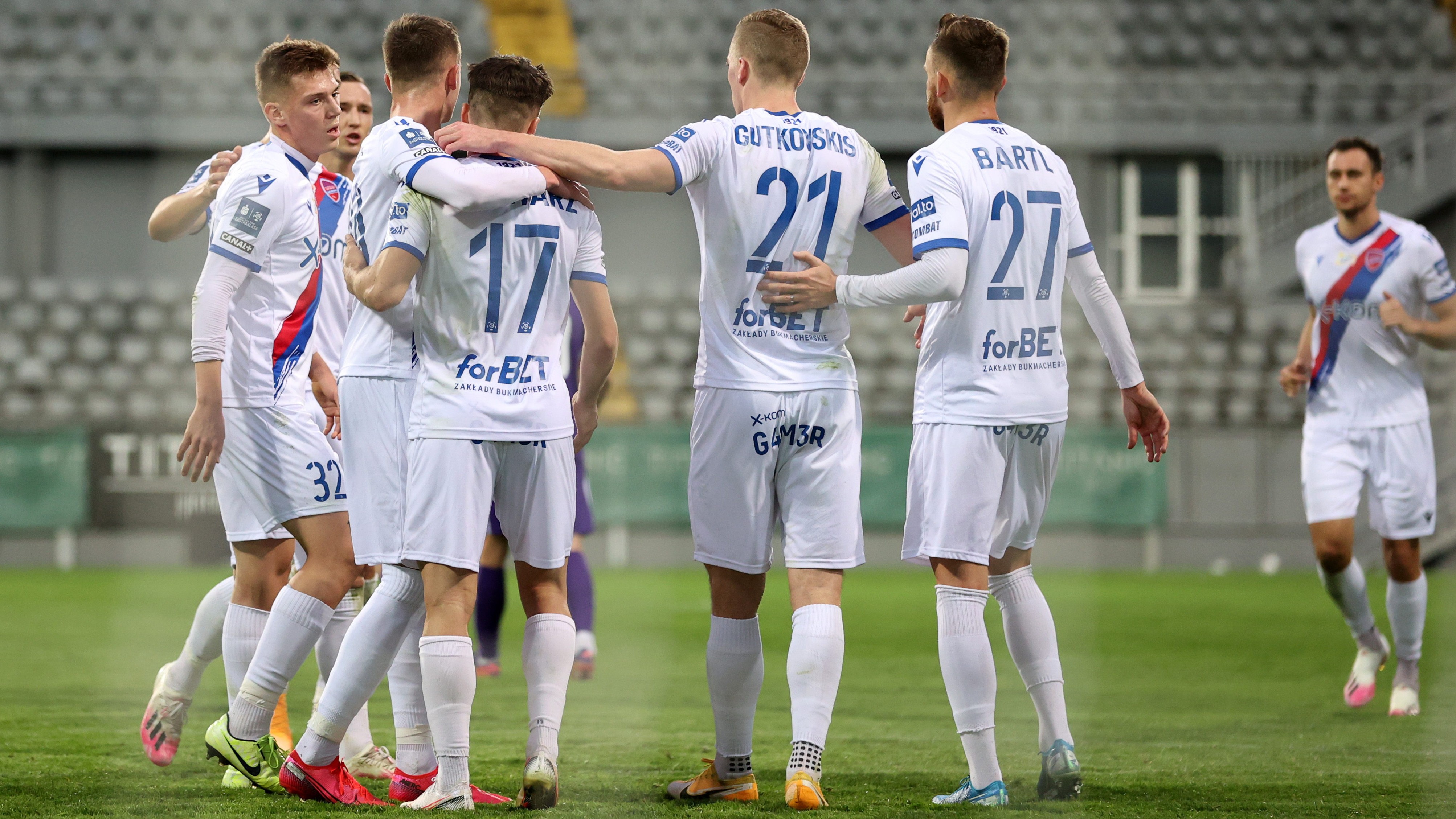 Rakow Pogon Szczecin Transmisja Meczu W Tv I Stream Ekstraklasa Online Pilka Nozna