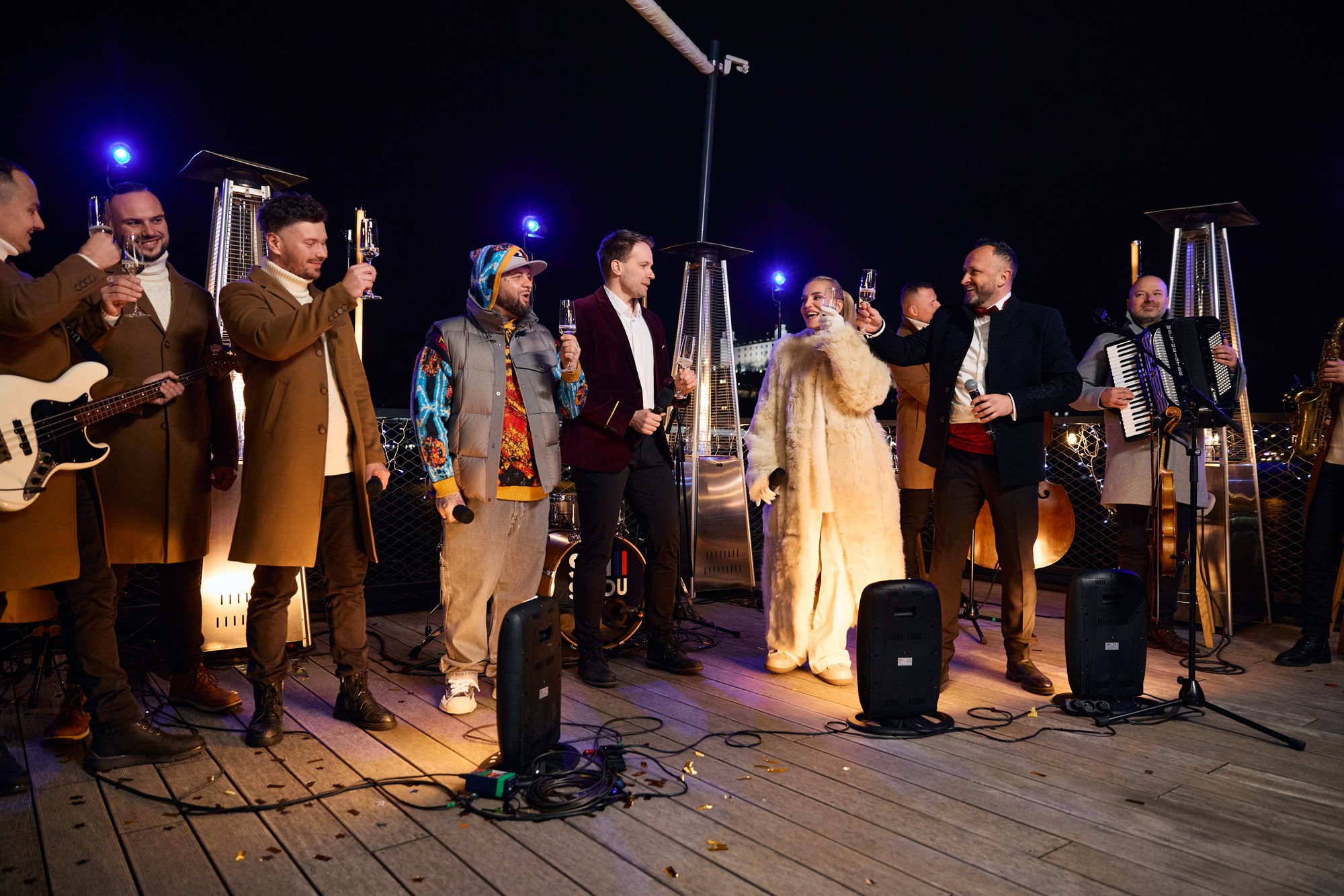 Zábavný program Silvester s Kandráčovcami.