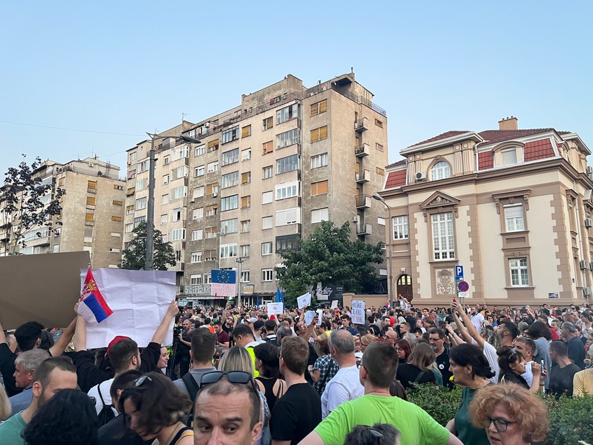 Demonstranti u Bulevaru despota Stefana