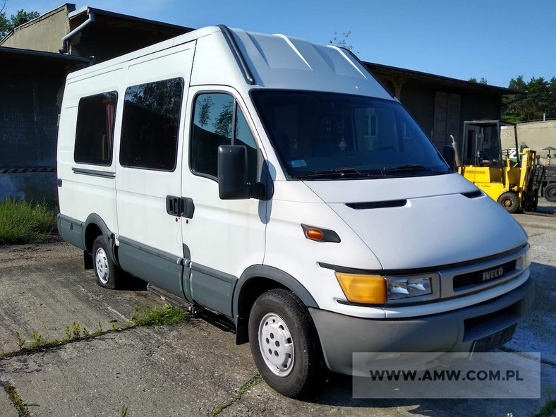 Osobowe Iveco Daily 3510V