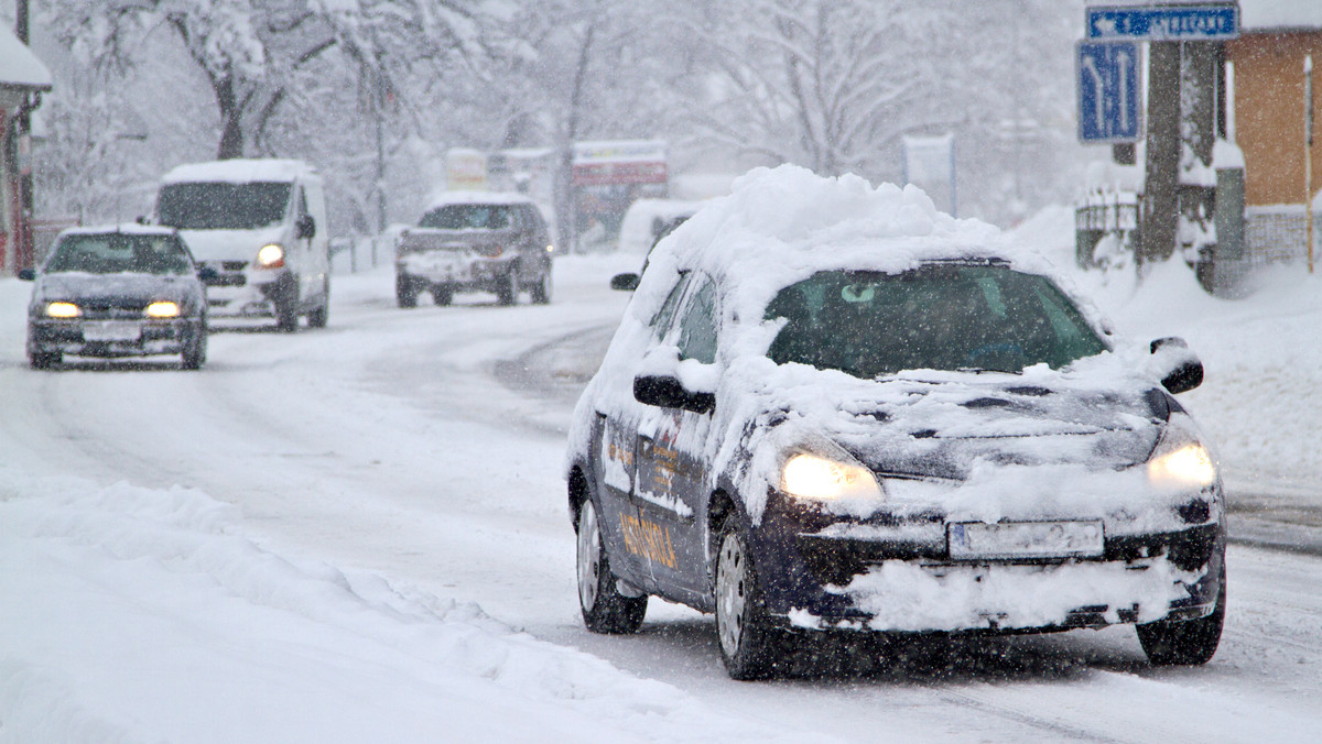 Kierowcy z Włocławka oswoili się już z myślą, że mogą zadzwonić do tamtejszej straży miejskiej z prośbą o pomoc przy uruchomieniu samochodu. Ta zima jest przełomowa pod tym względem.