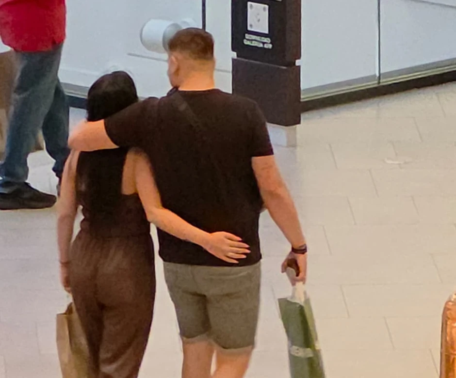 Stefan Cekić sa trudnom ženom