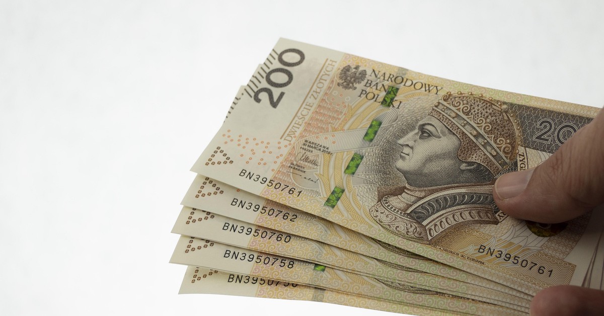 GUS pokazał nowe dane o płacach. Sprawdź, czy tyle zarabiasz