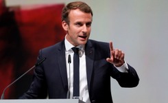 Macron w 'Der Spiegel': Polacy coraz bardziej oddalają się od Europy