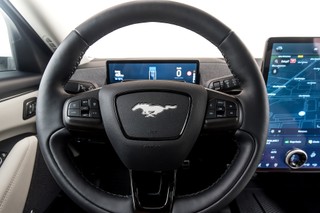 Ford szykuje zwolnienia. Do końca 2026 roku zlikwiduje w Europie 3800 miejsc pracy