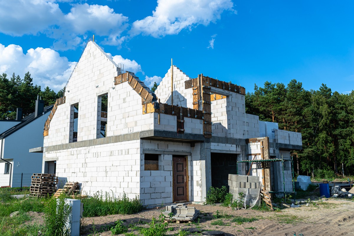 Budujesz dom? Sprawdź, co musisz załatwić przed nowymi przepisami [PORADNIK]