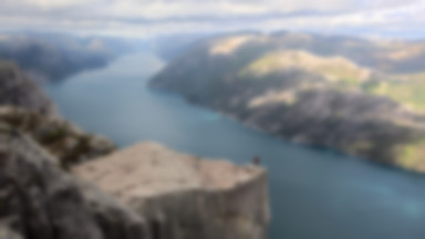 Norwegowie chcą sprzedawać powietrze z Preikestolen. Kto tyle zapłaci?