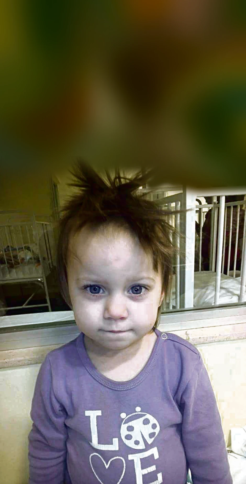 Mala Nađa (2) živela je kao biljka otkad je dobila boginje. Ona sama nije smela da primi vakcinu, ali da su druga deca bila vakcinisana, ona nikada ne bi ni mogla da ih dobije i strada