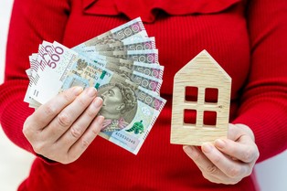 Świadczenie mieszkaniowe MSWiA: 143 tys. funkcjonariuszy dostało blisko 930 mln zł