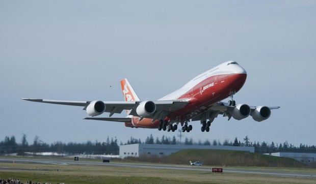 607851_boing-7478-vip17-foto-boeing