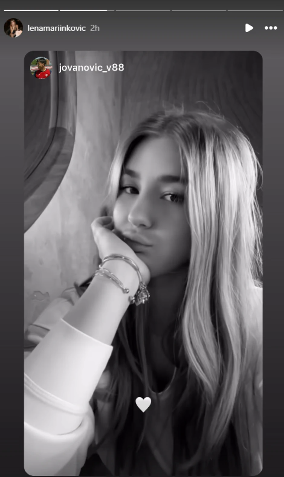 Lena uživa sa dečkom