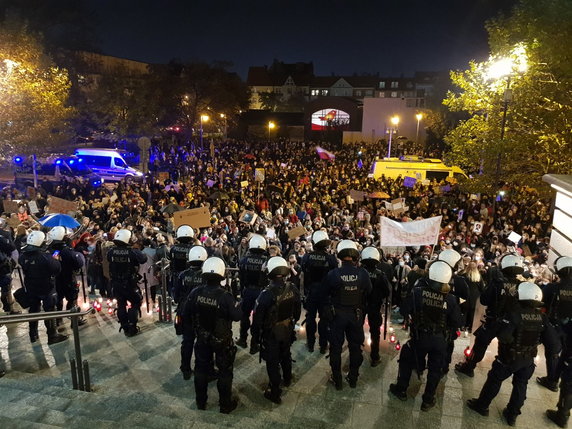 Katowice - protest przeciwko zaostrzeniu prawa antyaborcyjnego