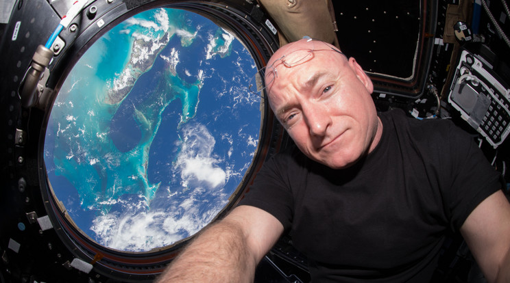 Scott Kelly amerikai űrhajós lélegzetelállító képeket oszt meg az interneten a Nemzetközi Űrállomásról /Fotó: Northfoto