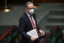 Niedzielski: Rząd jeszcze się nie zaszczepił, bo respektuje reguły, które sam przyjął