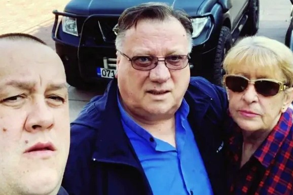 POTRESNA PORUKA SINA HALIDA BEŠLIĆA Dino neutešan, ostao bez oba roditelja: "Danas je jako tužan dan, ništa neće biti isto"