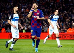 Liga hiszpańska: Gol i trzy asysty Suareza. Barcelona czeka na odpowiedź Realu