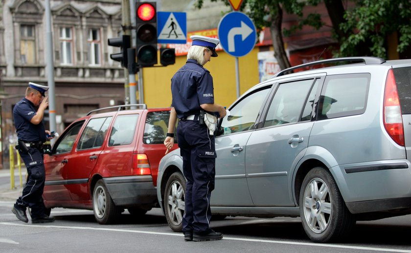 Policja zabierze posłom auta!  