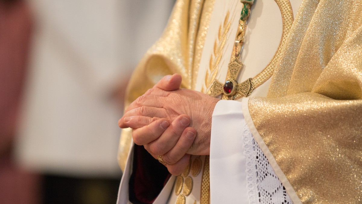 Ksiądz z ambony powiedział na kogo mają głosować wierni