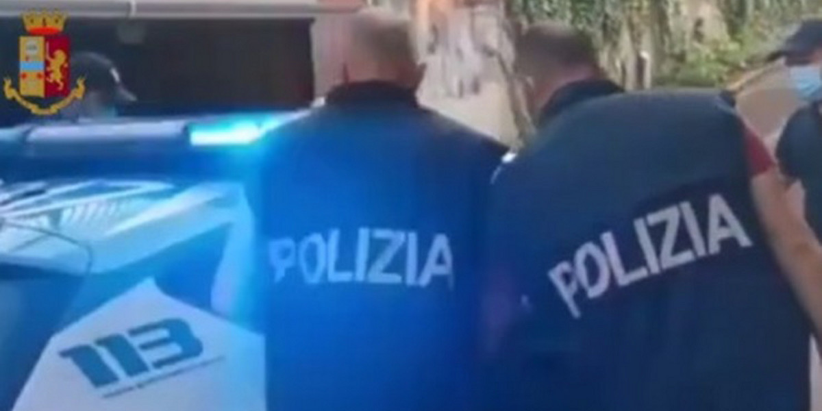 Włoska policja aresztowała członka gangu przemytników ludzi.