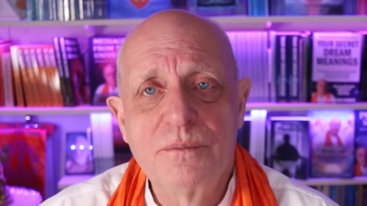 Prorok skazy zverejnil mrazivú veštbu.