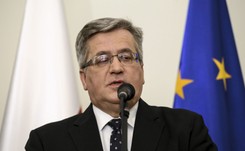 Bronisław Komorowski: Atak na Wałęsę zakrawa na wyjątkową bezwzględność i głupotę