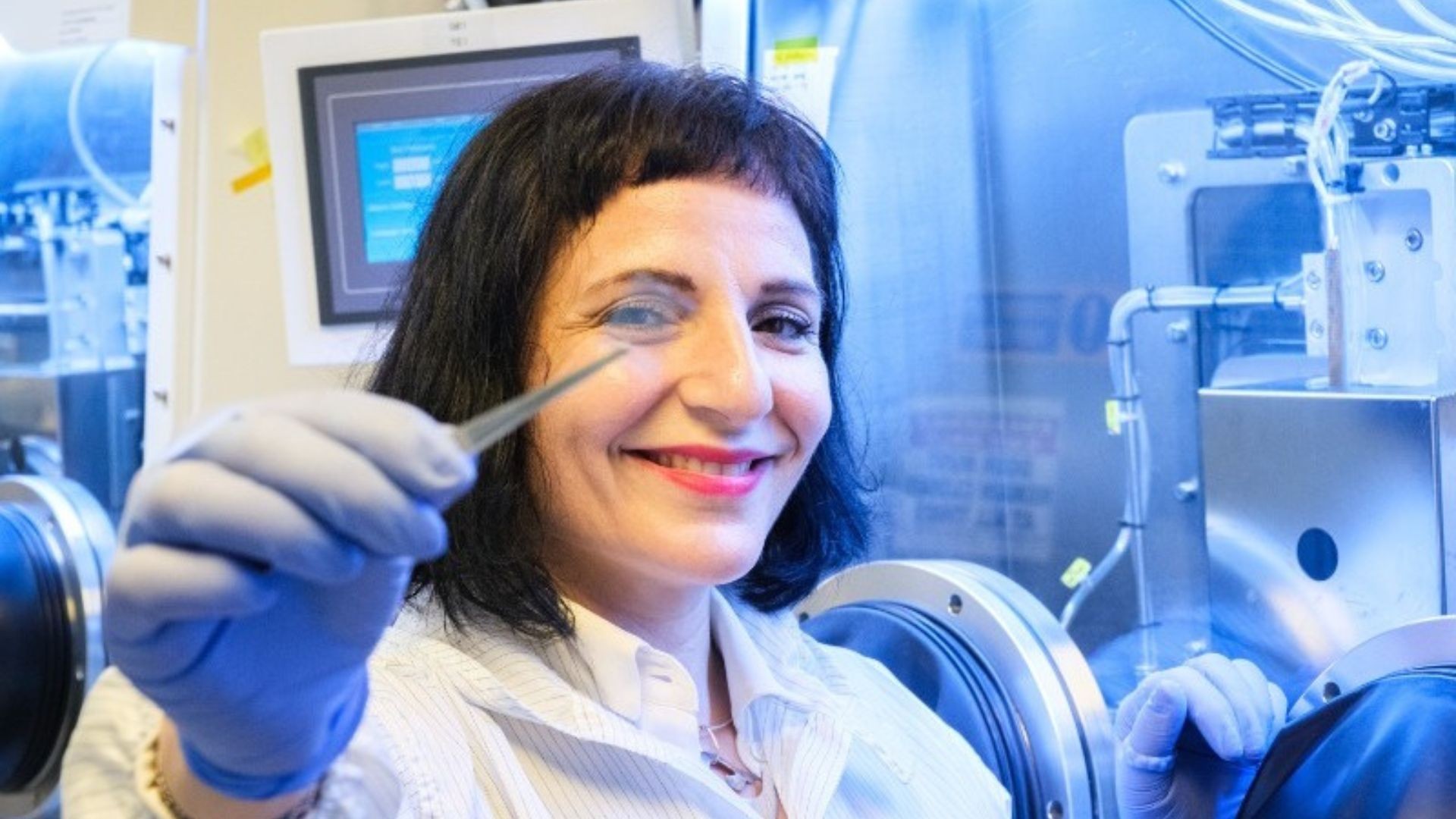 Vyvinuli solárne články 10 000-krát tenšie ako ľudský vlas. Načo ich použijú?