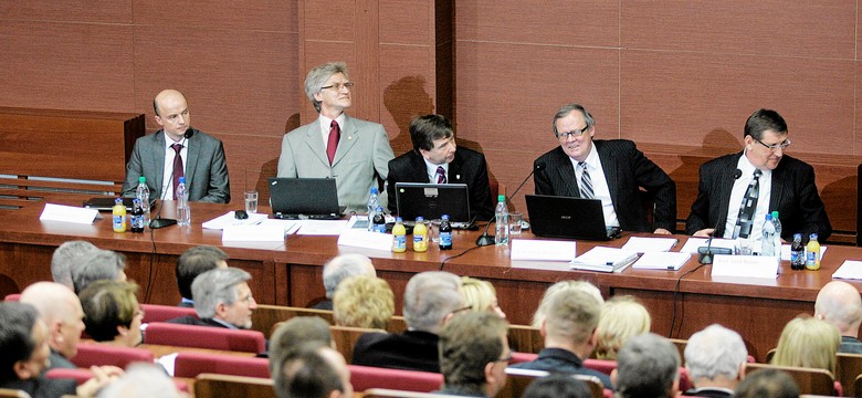 Paradowska: Eksperci Macierewicza będą się mnożyć jak króliki