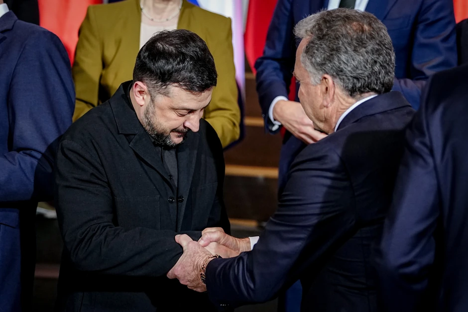 Volodimir Zelenski i američki izaslanik na pregovorima Stiv Vitkof na samitu za Ukrajinu u Berlinu 15. decembra