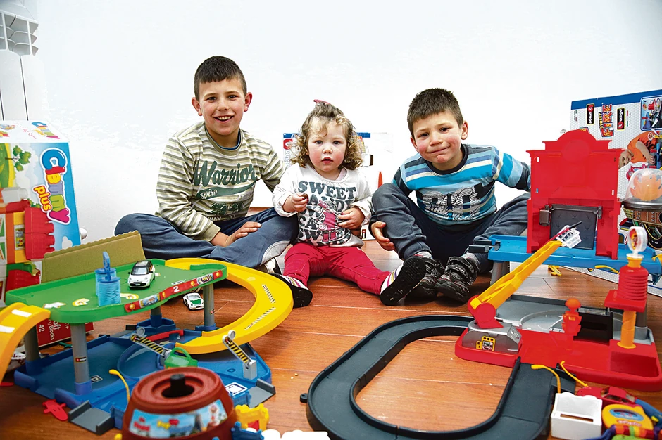 Troje dece Uskokovića iz Planinice sada uživa u novoj kući