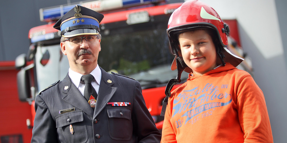 Strażacy uhonorowali 12-letniego bohatera
