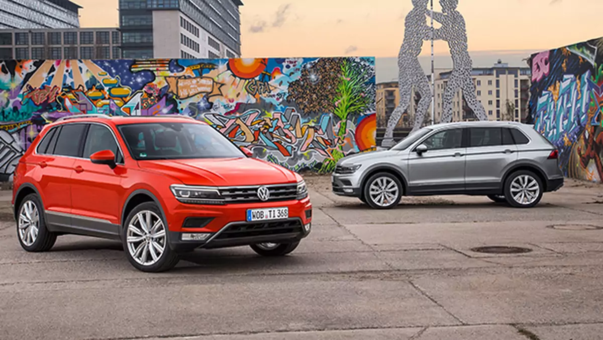 Innowacyjny Volkswagen Tiguan niemal samodzielnie parkuje z przyczepą