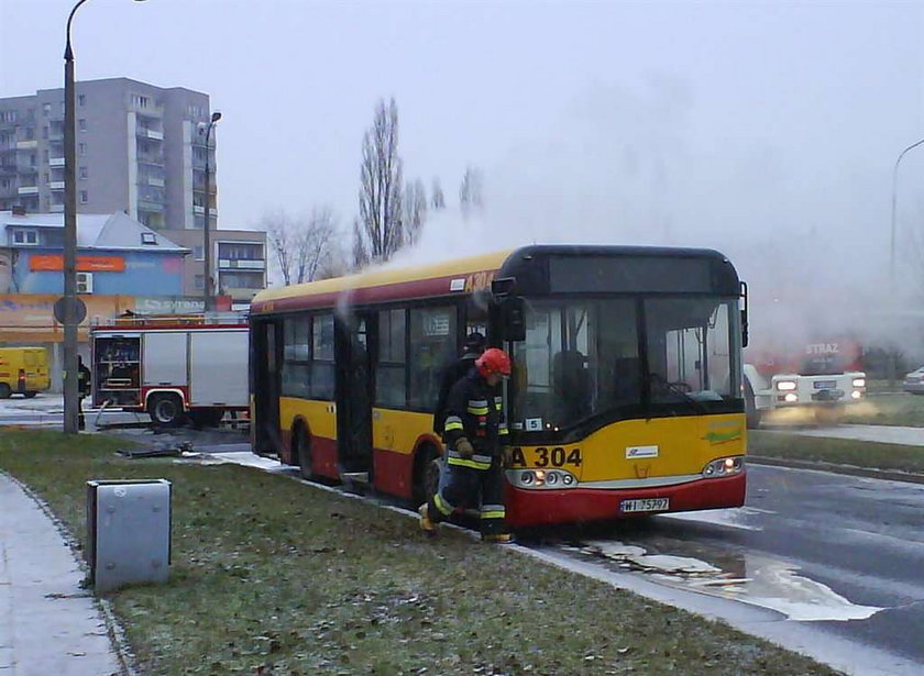 W Warszawie znów płonął autobus