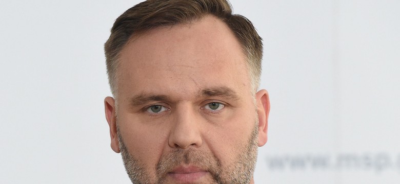 Jackiewicz oddał nagrodę za pracę w rządzie. "SE" donosi, że jest chory na raka i nie ma z czego żyć